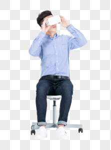 年轻男子戴VR眼镜体验虚拟现实图片高清图片