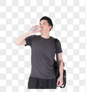 男性健身休息喝水图片