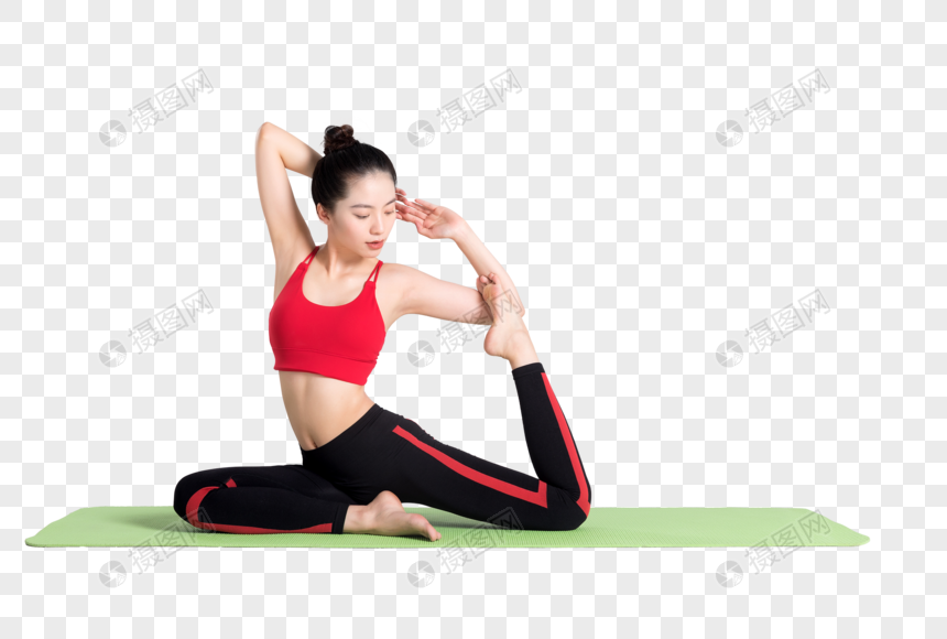 年轻女性瑜伽垫上做瑜伽图片