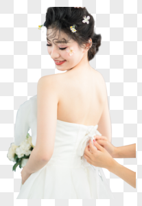 帮新娘调整婚纱礼服图片