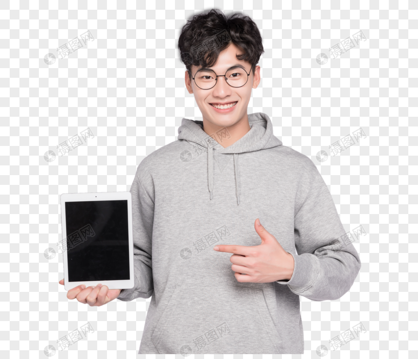拿着平板电脑展示的年轻男性形象图片