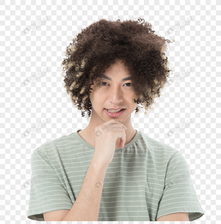 青年男性夸张爆炸头