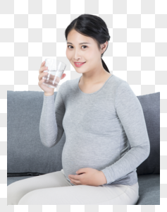 孕妇喝水正面照高清图片