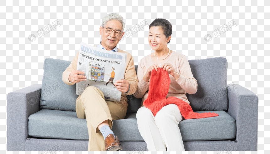 恩爱老年夫妻看报纸图片