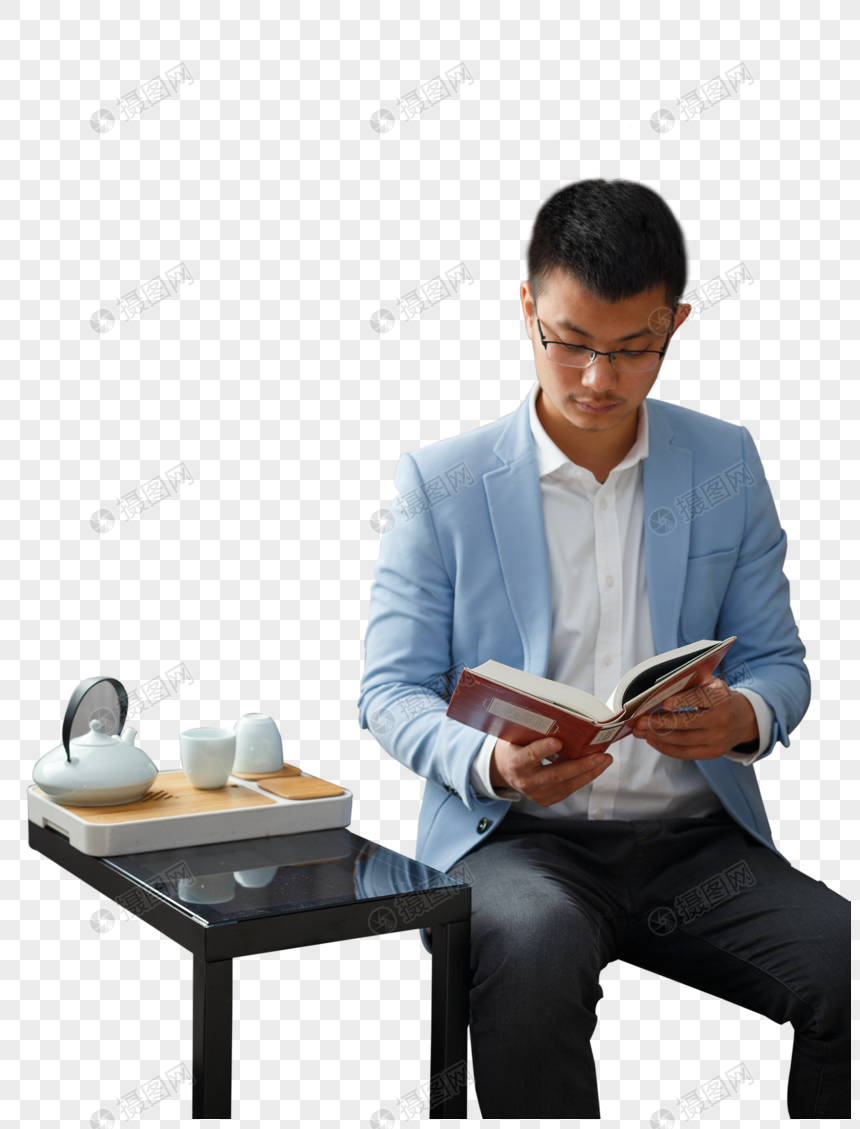 读书喝茶的男人