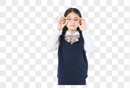 小学带眼镜的女生图片
