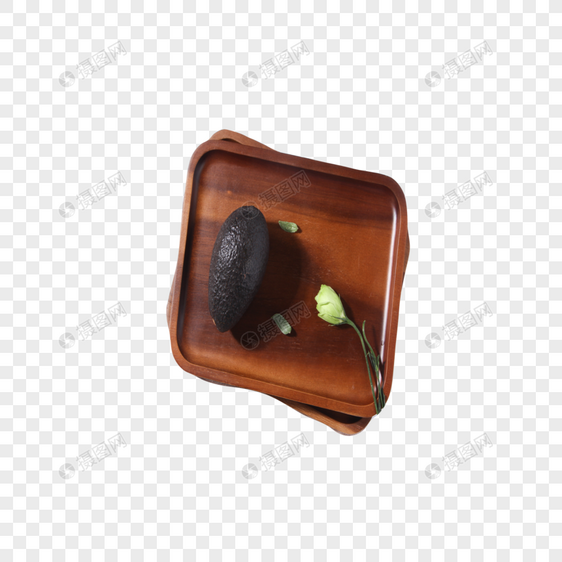 简洁日式木质托盘上的牛油果图片