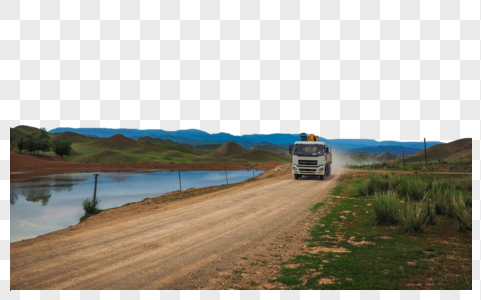 新疆村庄道路图片