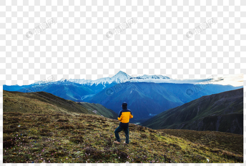 探险旅行攀登山顶远看贡嘎群山风景图片