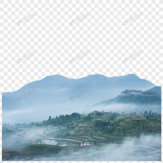 云雾笼罩的山中梯田图片