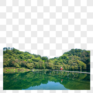 青山绿水大自然木桥水中倒影图片
