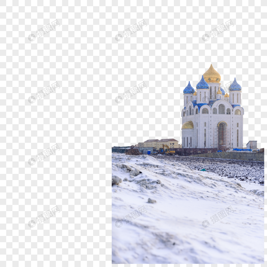 雪中白色教堂图片