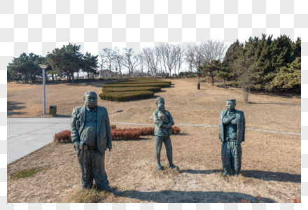 青岛海边雕塑公园图片