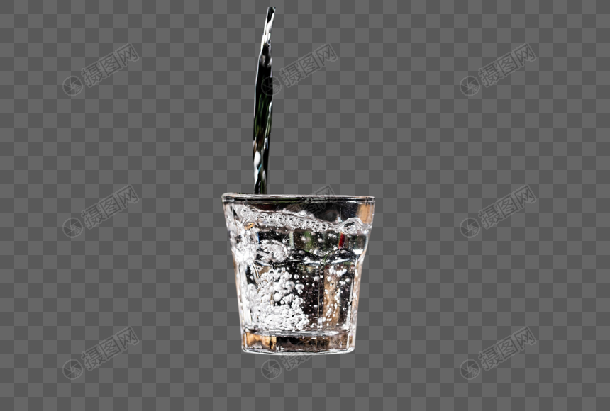 白酒倒酒