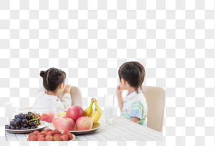 儿童吃水果图片