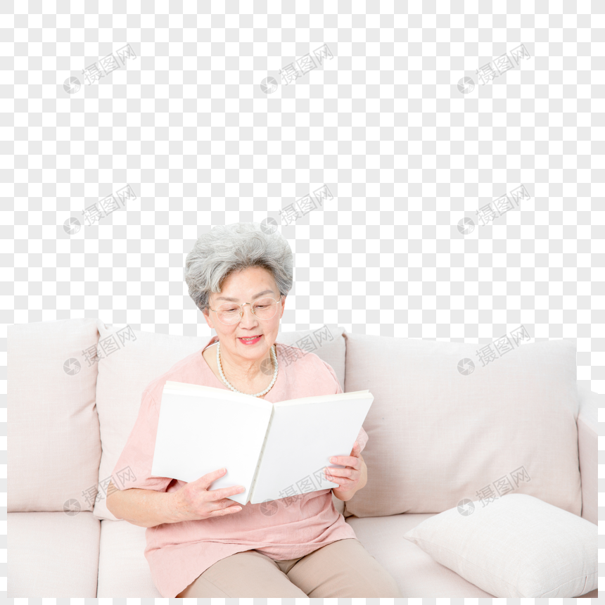 老人看书