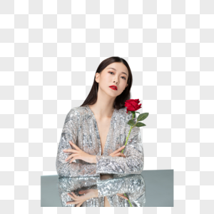 手拿玫瑰花的时尚女性图片