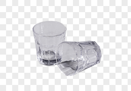 玻璃杯冰块图片