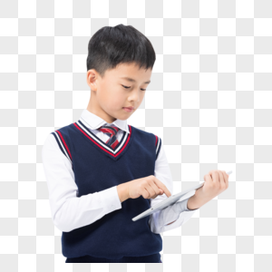 小男孩使用平板电脑图片