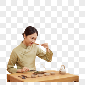 茶道茶艺美女沏茶闻茶香图片