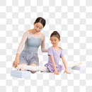 芭蕾舞蹈老师指导小朋友动作规范图片