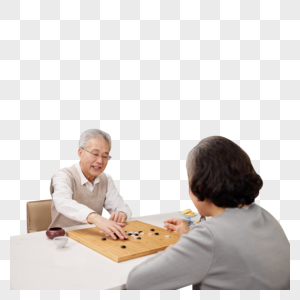 老年夫妻在客厅下棋图片