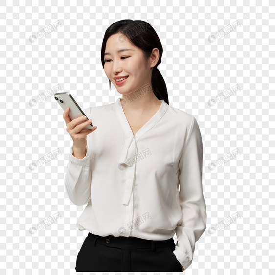 手拿手机的商务女性图片