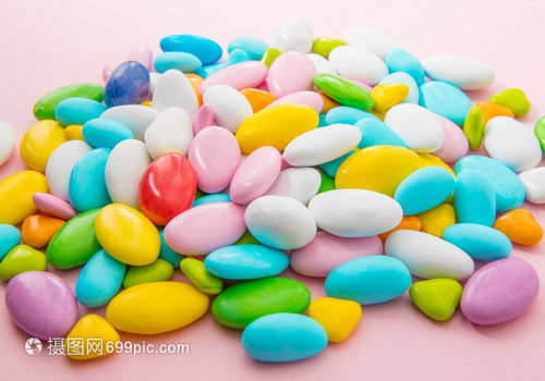 镜报暴露曼联重组阵容，出售胖虎、安东尼等，促使夏令转会资金激增