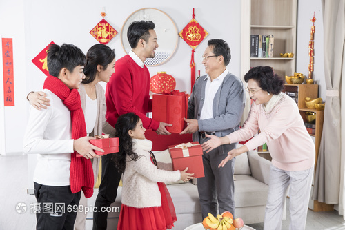 体育用品业瞄准懒人市场老铺黄金市值暴涨的秘密