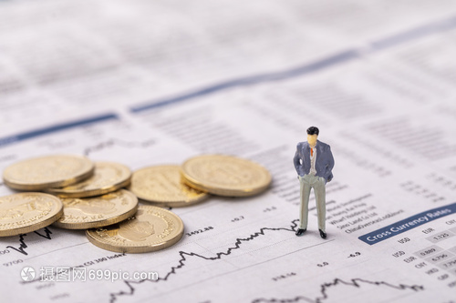 凯尔特人破茧成蝶，塔图姆与布朗联袂捧起第，定约风云复兴！(塔图姆顶薪续约凯尔特人)