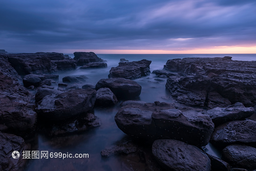 澳洲悉尼卧龙岗礁石日出
