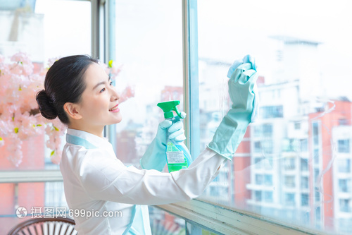 2024清洁电器十大事件：竞争持续趋烈品牌各尽所能