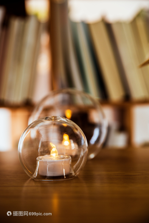 图书馆小清新桌面灯