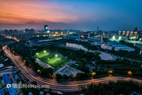 北京奥体中心夜晚全景