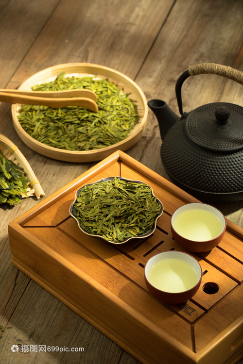 欧文：篮球是团队的逛戏，告捷需求队友之间的默契与援手(欧文说过篮球是最牢靠)