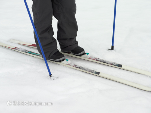 华体会- 华体会体育官方网站- 华体会体育APP下载滑雪保险如何购买-深蓝保问答