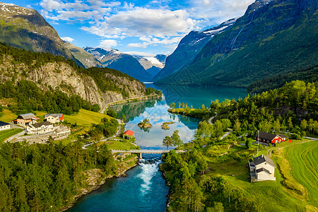 美丽的自然挪威自然景观洛瓦尼特湖洛达尔山谷图片