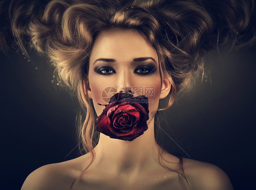 女人带着红色的玫瑰黑色的头发图片