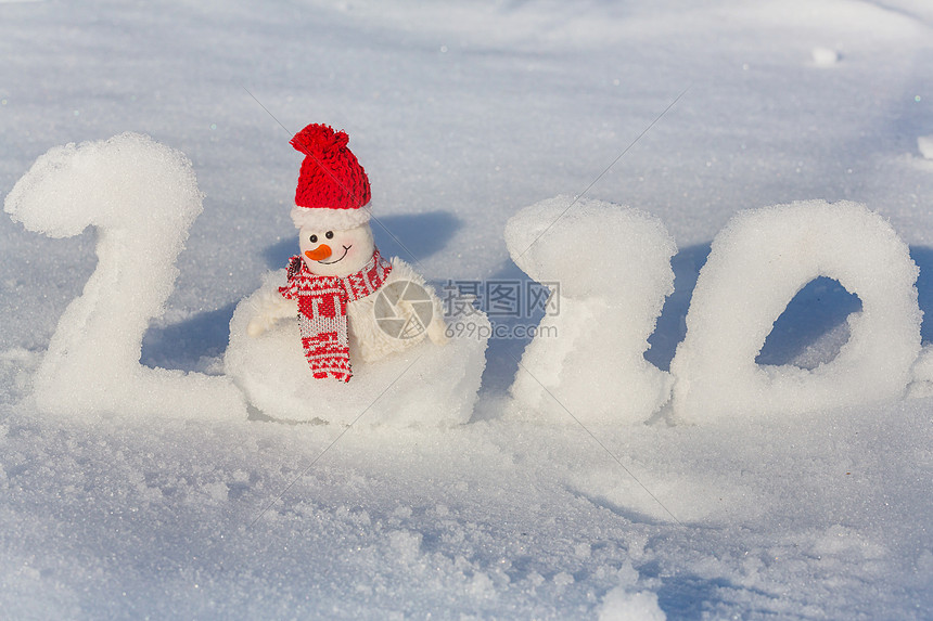 新年日期2020写雪的背景图片