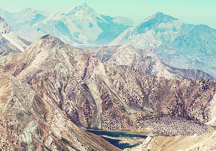 塔吉克斯坦范恩斯山的美丽景观图片