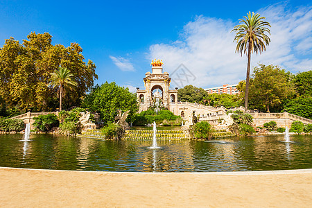 西牙加泰罗尼亚地区巴塞罗那市中心的个公园图片