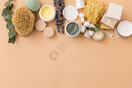 美丽,水疗健康精心制作的肥皂棒,天然刚毛木刷,身体黄油与海绵草药米色背景肥皂,刷子,海绵,粘土面具身体黄油图片