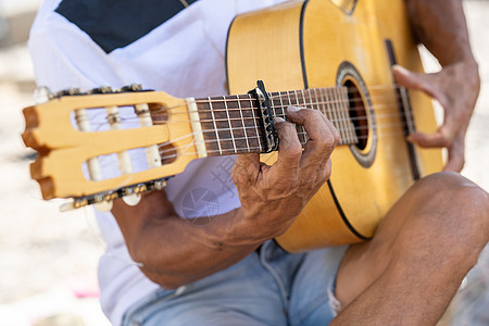 弗拉门戈音乐家演奏西牙吉他阿巴伊辛,格拉纳达,西牙弗拉门戈音乐家格拉纳达演奏西牙吉他图片