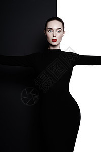 时尚艺术工作室肖像优雅的女人几何黑白背景图片