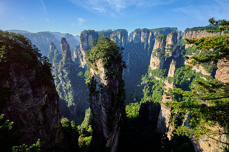 中国著名的旅游景点化身哈利路亚山张家界石柱悬崖山日落湖南武陵源,中国张家界山脉,中国图片