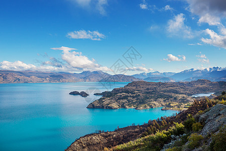 冬至风景智利南部巴塔哥尼亚砾石路上美丽的山脉景观背景