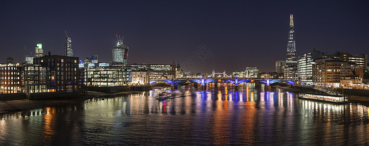 英格兰,伦敦,伦敦桥伦敦夜间天际线与塔桥讲机令人惊叹的伦敦城市天际线景观夜间与发光的城市灯光标志的地标建筑地点图片