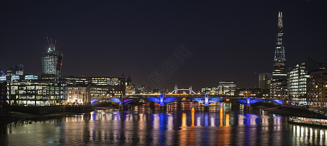 英格兰,伦敦,伦敦桥伦敦夜间天际线与塔桥讲机令人惊叹的伦敦城市天际线景观夜间与发光的城市灯光标志的地标建筑地点图片
