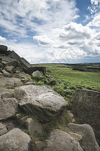 美丽的充满活力的博贝奇边缘岩石的景观形象美丽的景观形象的博贝奇边缘岩石夏季英国的地区图片