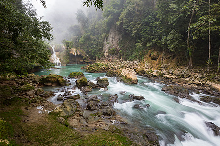 美丽的天然游泳池SEMUCChampey,兰金,危地马拉,洲图片